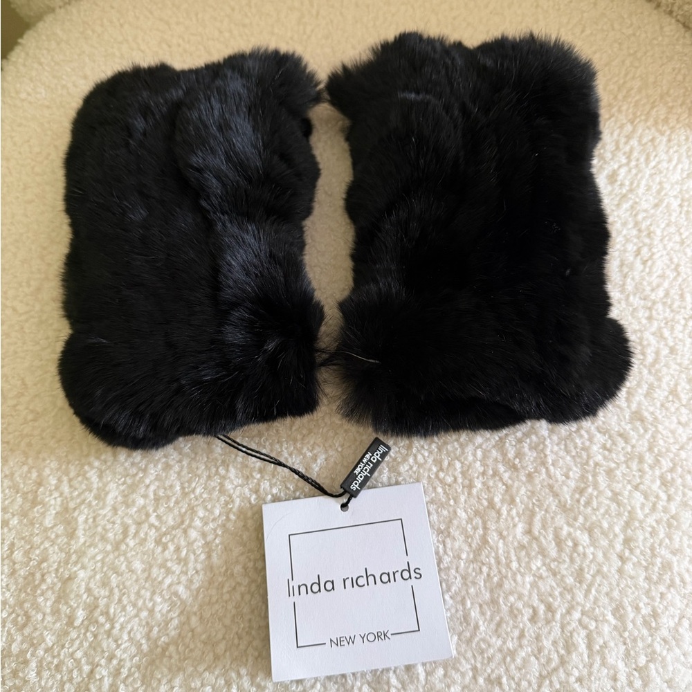 Luxurious Black Rabbit Fur Hand Warmers. 
Genuine Rabbit Fur 
NWT